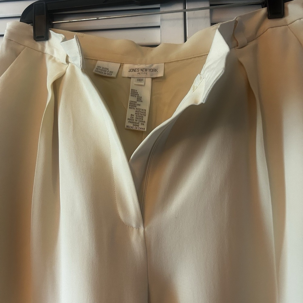 Vintage Jones New York 2-piece Vanilla Cream Silk Suit Old Money Minimalist 14P - Picture 12 of 14